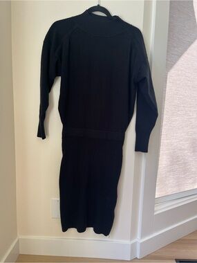 Black Knit Long-Sleeve Sweater Dress with Zipper on Side